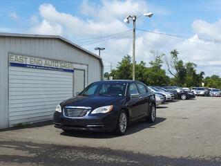 2011 Chrysler 200