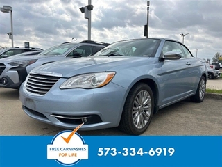 2013 Chrysler 200
