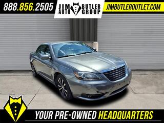 2013 Chrysler 200