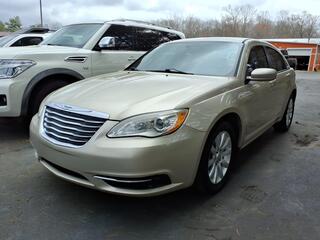 2013 Chrysler 200 for sale in Manchester TN
