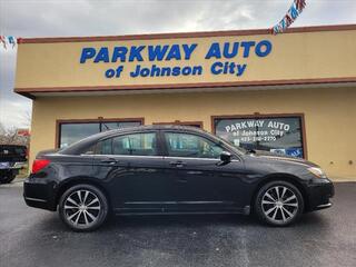 2013 Chrysler 200 for sale in Morristown TN