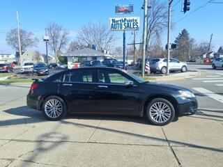 2013 Chrysler 200