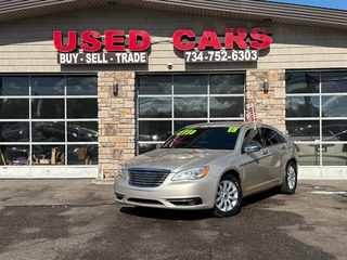 2013 Chrysler 200