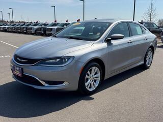 2016 Chrysler 200