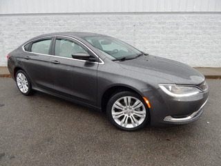 2016 Chrysler 200