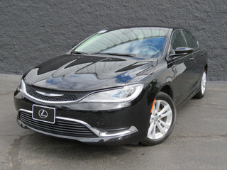 2016 Chrysler 200