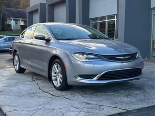 2016 Chrysler 200