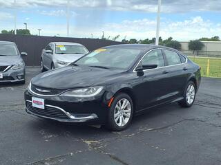 2016 Chrysler 200