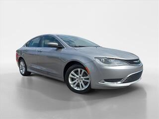 2016 Chrysler 200