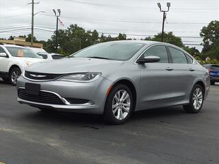 2015 Chrysler 200 for sale in Waterford MI