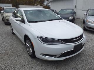 2017 Chrysler 200 for sale in Guthrie KY