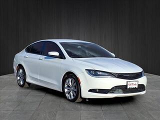 2016 Chrysler 200