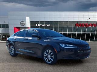 2016 Chrysler 200