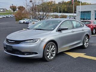 2016 Chrysler 200