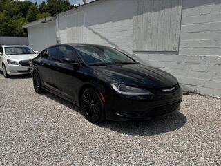 2017 Chrysler 200