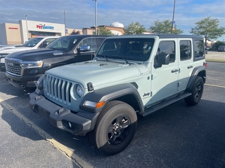 2023 Jeep Wrangler for sale in Bourbonnais IL