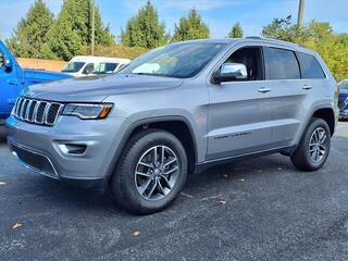 2017 Jeep Grand Cherokee for sale in St Clairsville OH