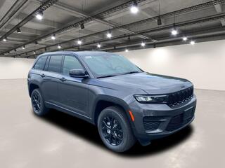 2025 Jeep Grand Cherokee for sale in Williamsville NY