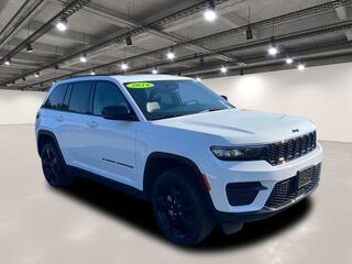 2024 Jeep Grand Cherokee for sale in Williamsville NY