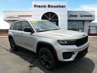 2024 Jeep Grand Cherokee for sale in Janesville WI