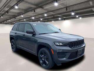 2025 Jeep Grand Cherokee for sale in Williamsville NY