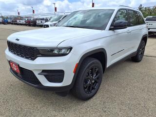 2025 Jeep Grand Cherokee for sale in Burlington WI