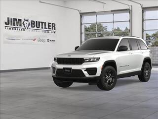 2025 Jeep Grand Cherokee for sale in Centralia MO