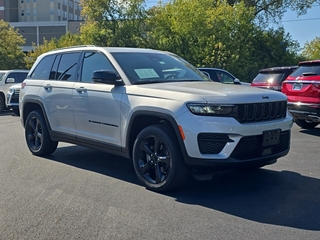 2022 Jeep Grand Cherokee for sale in Brookfield WI