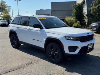 2025 Jeep Grand Cherokee for sale in Janesville WI