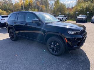 2025 Jeep Grand Cherokee for sale in Elma NY