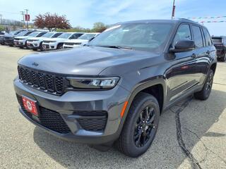 2025 Jeep Grand Cherokee for sale in Burlington WI