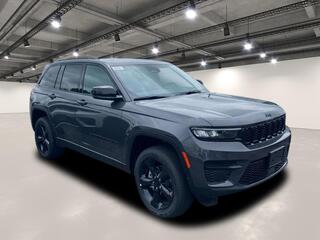 2025 Jeep Grand Cherokee for sale in Williamsville NY