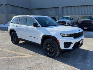 2025 Jeep Grand Cherokee for sale in Janesville WI