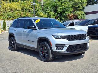 2023 Jeep Grand Cherokee for sale in Oak Park MI