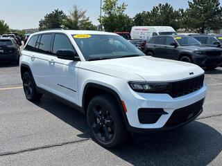 2025 Jeep Grand Cherokee for sale in Janesville WI