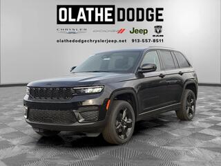 2025 Jeep Grand Cherokee for sale in Olathe KS