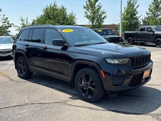 2022 Jeep Grand Cherokee for sale in Janesville WI