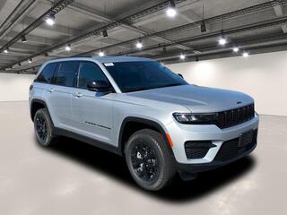 2025 Jeep Grand Cherokee for sale in Elma NY