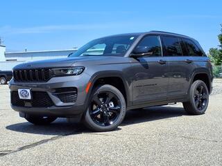 2025 Jeep Grand Cherokee for sale in Rochester NH