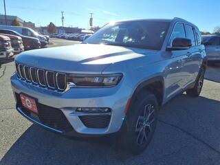 2025 Jeep Grand Cherokee for sale in Burlington WI