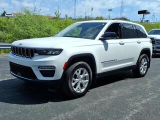 2023 Jeep Grand Cherokee for sale in St Clairsville OH
