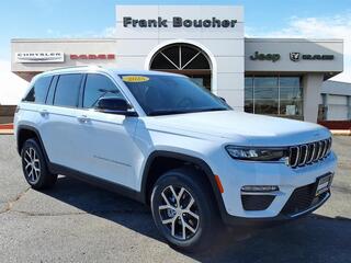 2025 Jeep Grand Cherokee for sale in Janesville WI