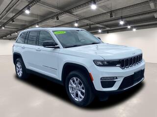 2022 Jeep Grand Cherokee for sale in Williamsville NY