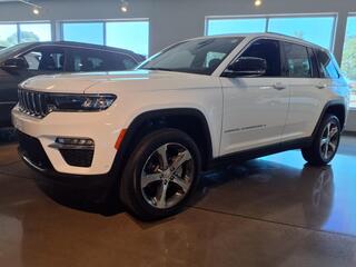 2025 Jeep Grand Cherokee for sale in St Clairsville OH