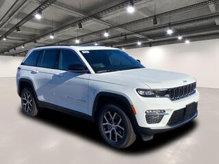 2025 Jeep Grand Cherokee for sale in Elma NY
