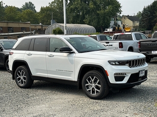 2025 Jeep Grand Cherokee for sale in Bedford Hills NY