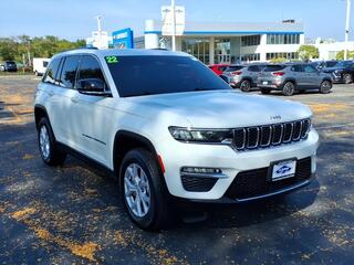 2022 Jeep Grand Cherokee for sale in Rockford IL
