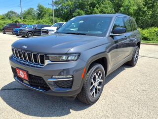 2025 Jeep Grand Cherokee for sale in Burlington WI