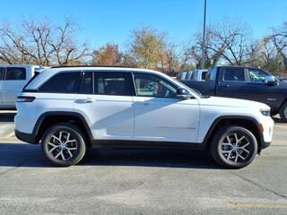 2025 Jeep Grand Cherokee for sale in Kerrville TX