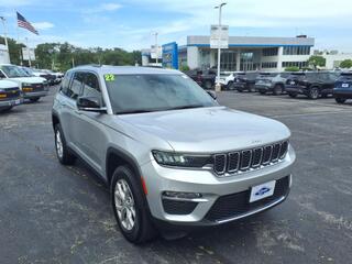 2022 Jeep Grand Cherokee for sale in Rockford IL